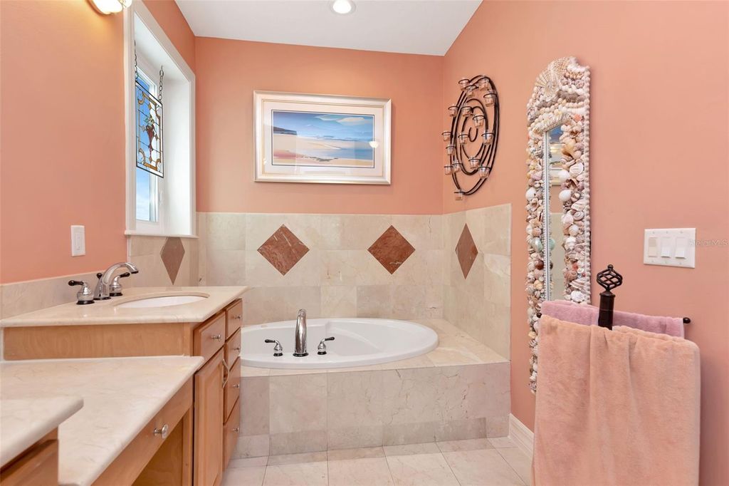 Image 20 of property listing at 1508 BOWLEES COVE, Bradenton, FL 34207