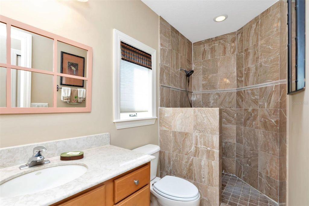 Image 24 of property listing at 1508 BOWLEES COVE, Bradenton, FL 34207