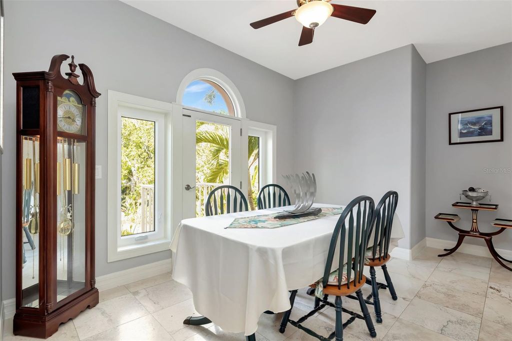 Image 40 of property listing at 1508 BOWLEES COVE, Bradenton, FL 34207