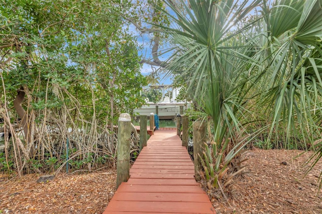Image 50 of property listing at 1508 BOWLEES COVE, Bradenton, FL 34207