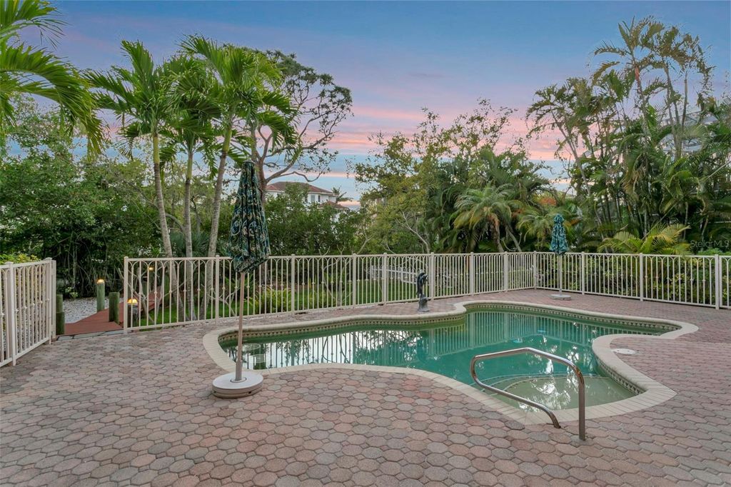 Image 84 of property listing at 1508 BOWLEES COVE, Bradenton, FL 34207