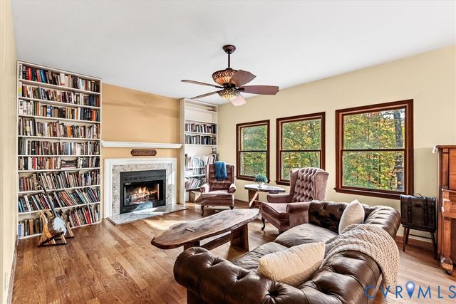 7358 Peppermill Rd, King George, VA 22485