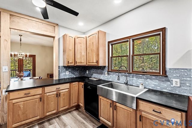 7358 Peppermill Rd, King George, VA 22485