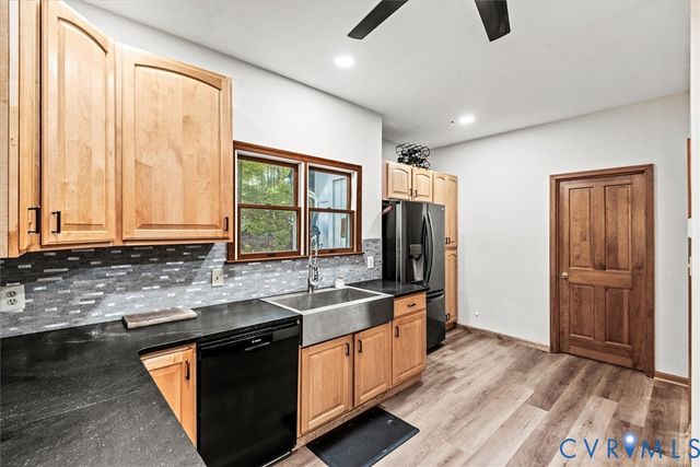 7358 Peppermill Rd, King George, VA 22485