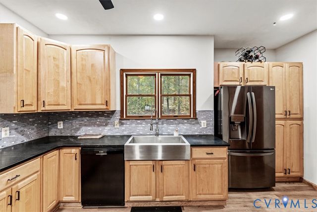 7358 Peppermill Rd, King George, VA 22485