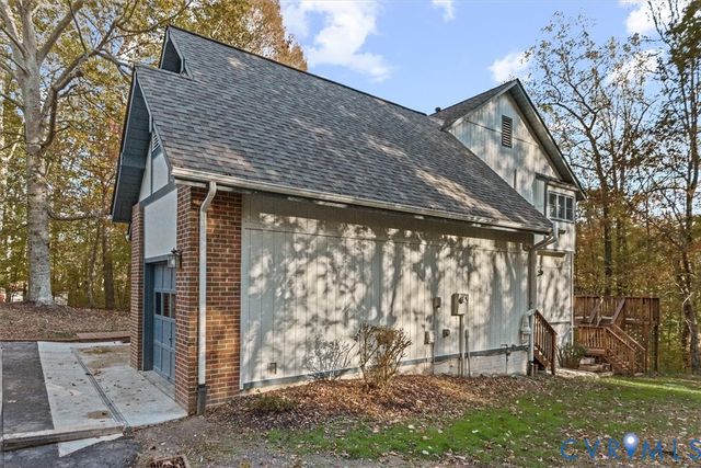 7358 Peppermill Rd, King George, VA 22485