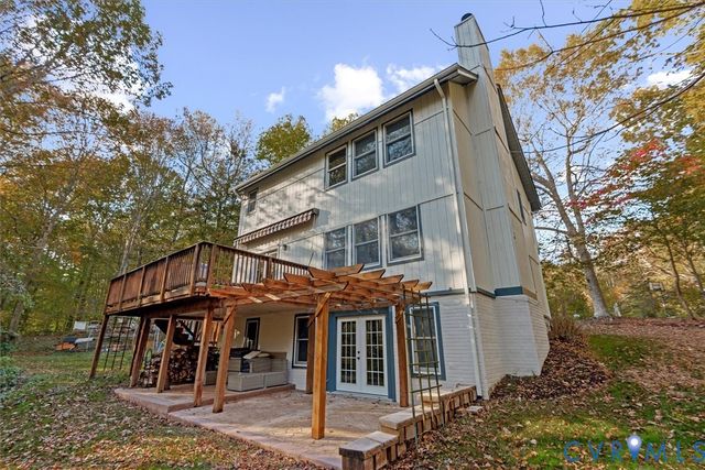 7358 Peppermill Rd, King George, VA 22485