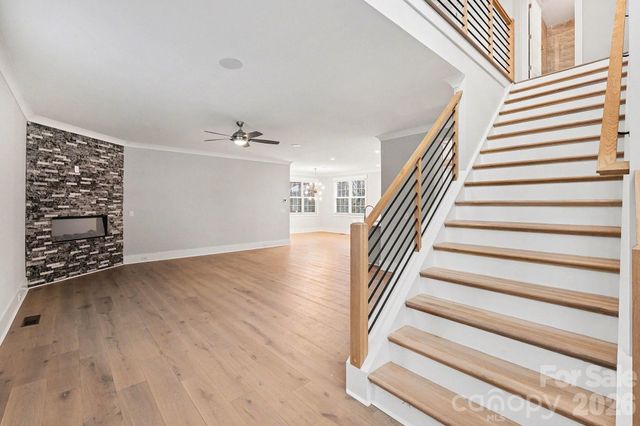 2305 Sanders Avenue, Charlotte, NC 28216