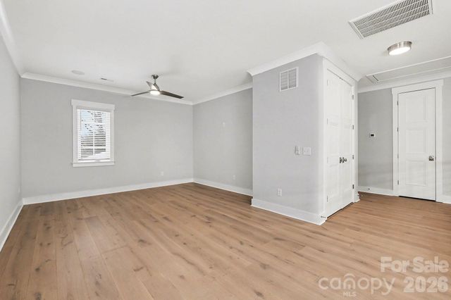 2305 Sanders Avenue, Charlotte, NC 28216