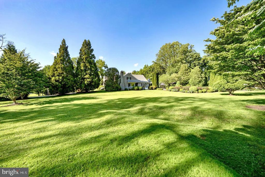 405 BOXWOOD RD, BRYN MAWR, PA 19010 — photo 4