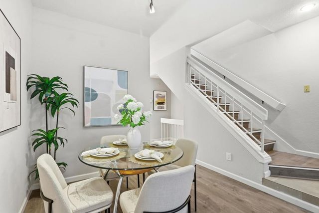 962 Belmont Terrace 9, Sunnyvale, CA 94086