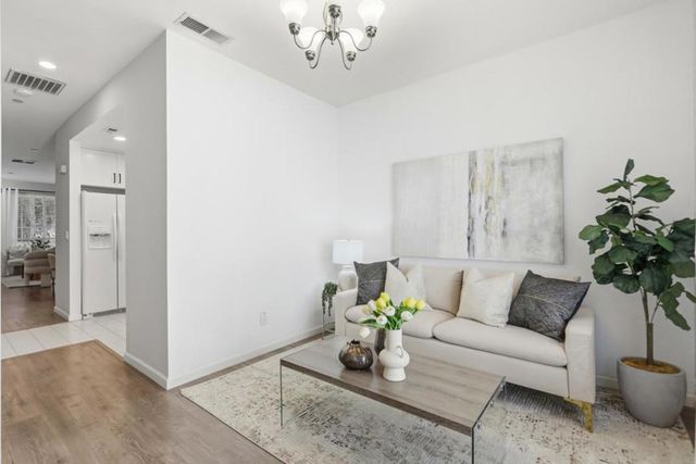 962 Belmont Terrace 9, Sunnyvale, CA 94086