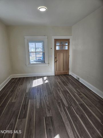 2021 Barrows Street, Toledo, OH 43613