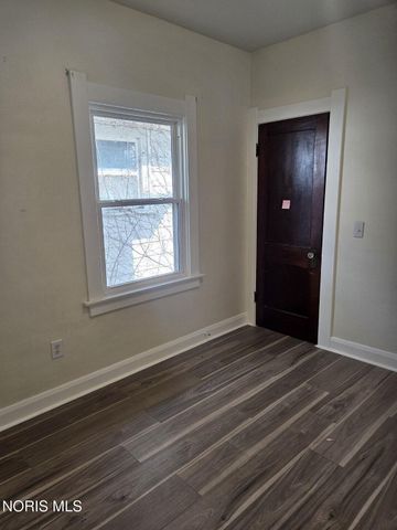 2021 Barrows Street, Toledo, OH 43613