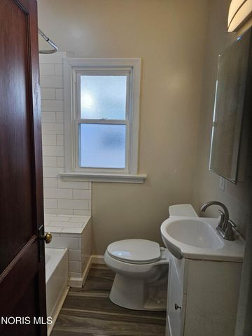 2021 Barrows Street, Toledo, OH 43613