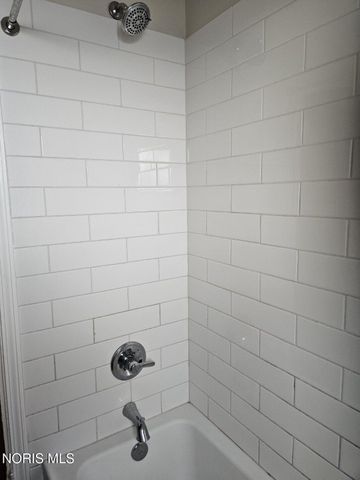 2021 Barrows Street, Toledo, OH 43613