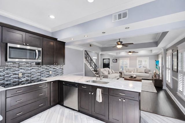 530 S EOLA DRIVE, Orlando, FL 32801