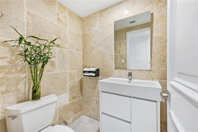 3401 NE 165th Street, North Miami Beach, FL 33160