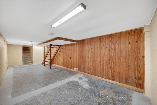 2924 61st Street, Des Moines, IA 50322