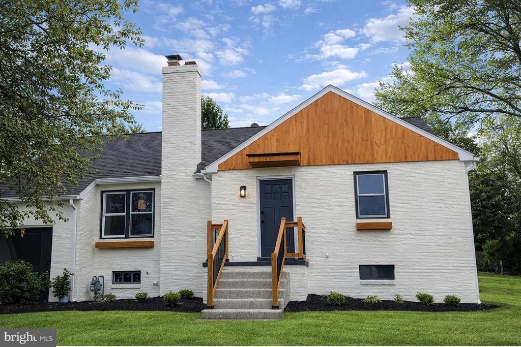 808 RATHTON RD, York, PA 17403