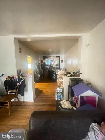 890 CARVER ST, Philadelphia, PA 19124