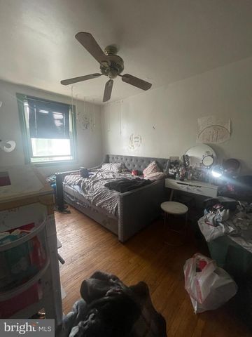 890 CARVER ST, Philadelphia, PA 19124
