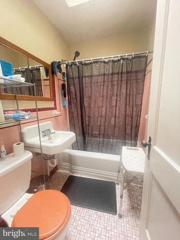890 CARVER ST, Philadelphia, PA 19124