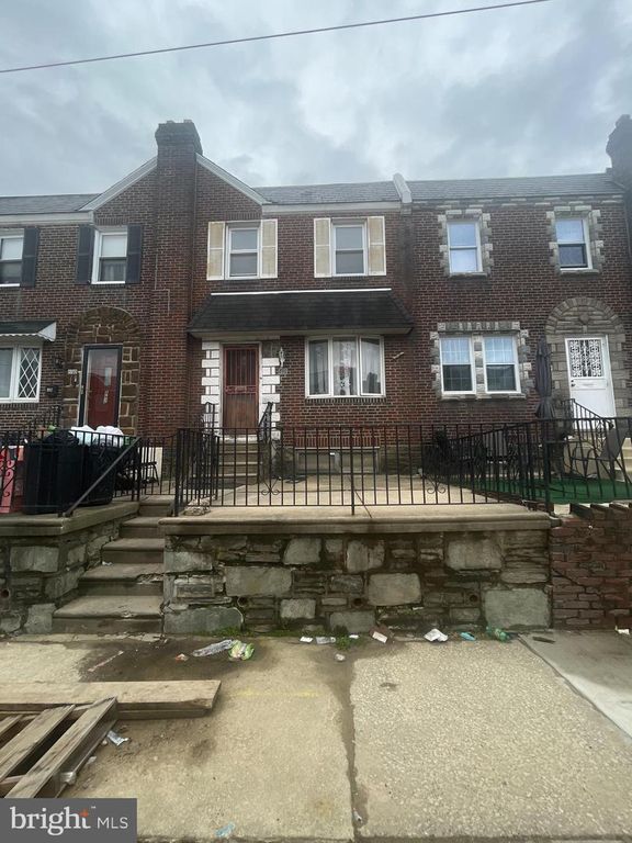 890 CARVER ST, Philadelphia, PA 19124