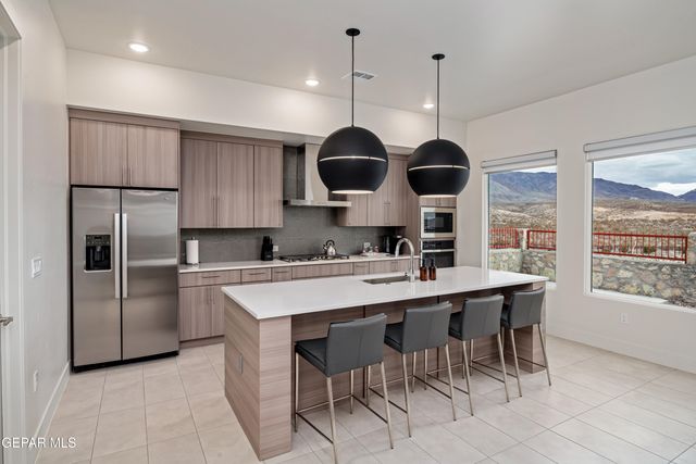 7280 Cimarron Rim Drive, El Paso, TX 79911