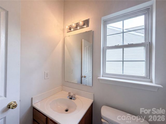 107 Elrosa Road, Mooresville, NC 28115