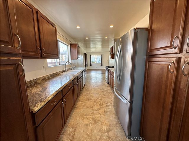 4587 W 142nd Street, Hawthorne, CA 90250