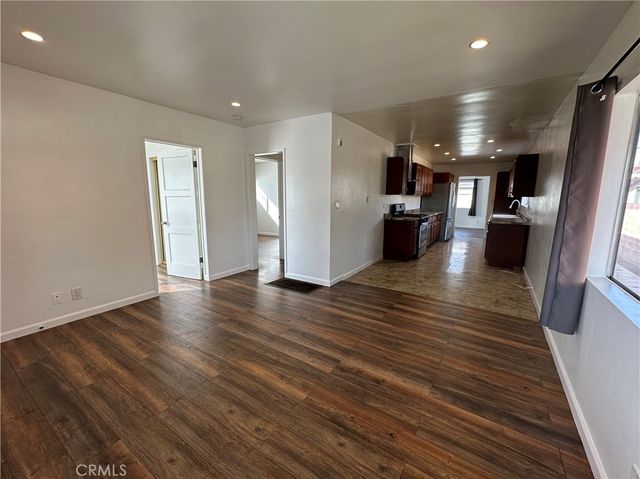 4587 W 142nd Street, Hawthorne, CA 90250