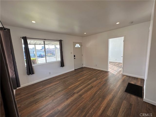 4587 W 142nd Street, Hawthorne, CA 90250