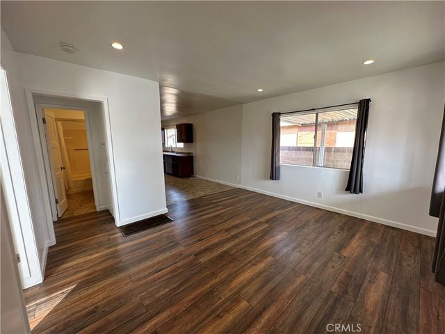 4587 W 142nd Street, Hawthorne, CA 90250