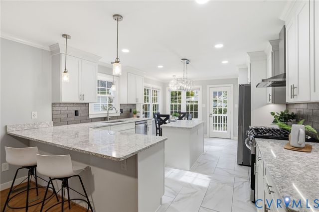 9806 Old Cannon Rd, North Chesterfield, VA 23237