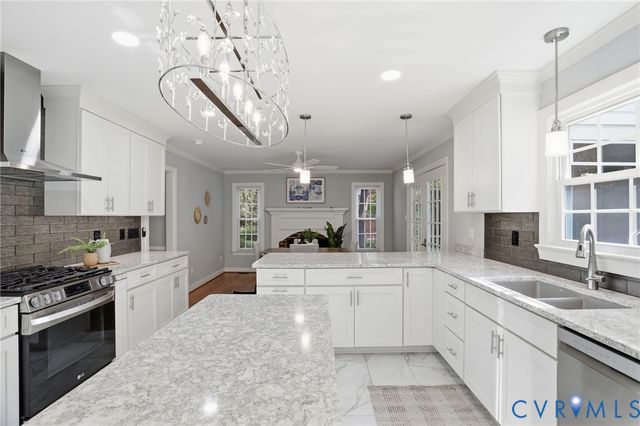9806 Old Cannon Rd, North Chesterfield, VA 23237