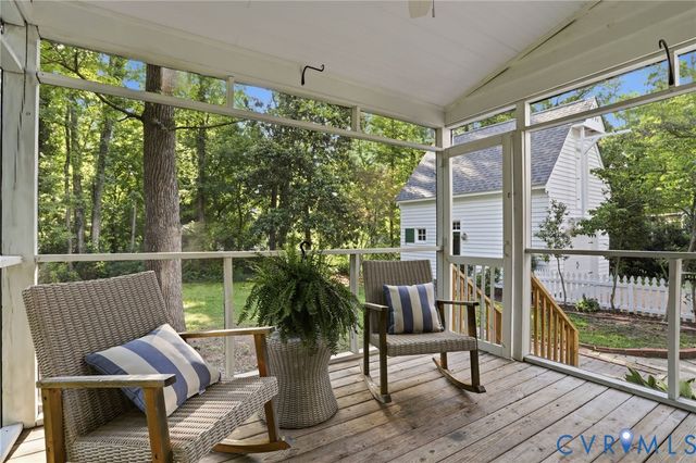 9806 Old Cannon Rd, North Chesterfield, VA 23237