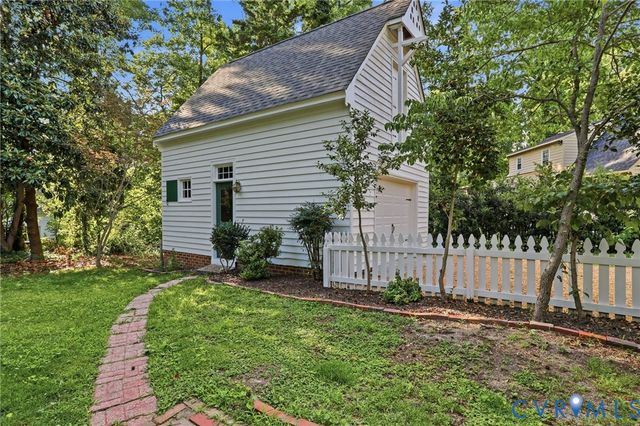 9806 Old Cannon Rd, North Chesterfield, VA 23237