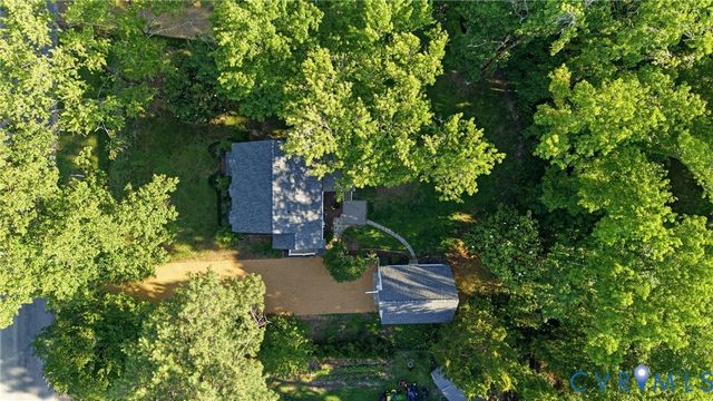 9806 Old Cannon Rd, North Chesterfield, VA 23237