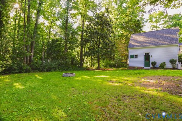 9806 Old Cannon Rd, North Chesterfield, VA 23237