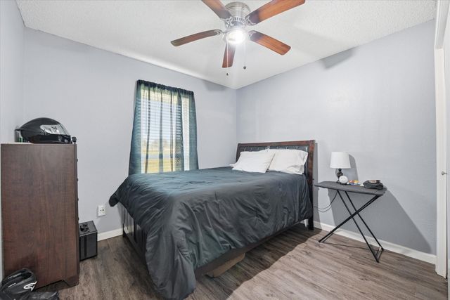 1728 S Bent Tree Trail, Grand Prairie, TX 75052