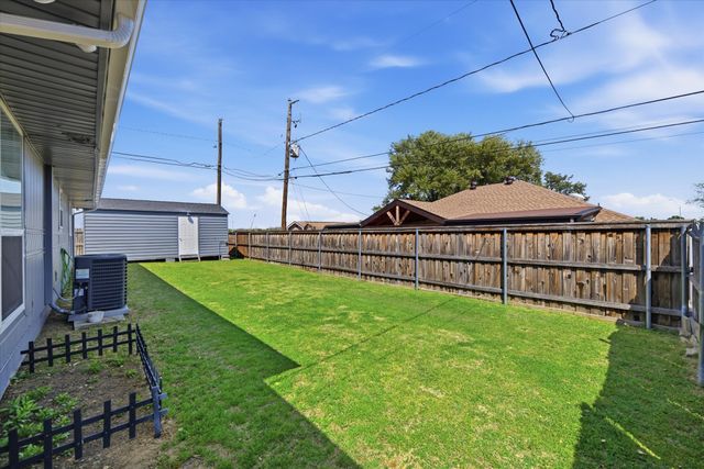 1728 S Bent Tree Trail, Grand Prairie, TX 75052