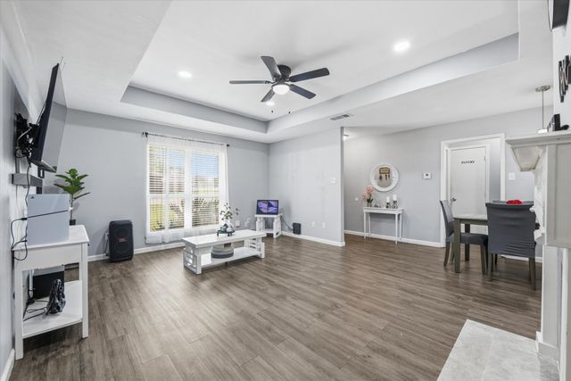 1728 S Bent Tree Trail, Grand Prairie, TX 75052