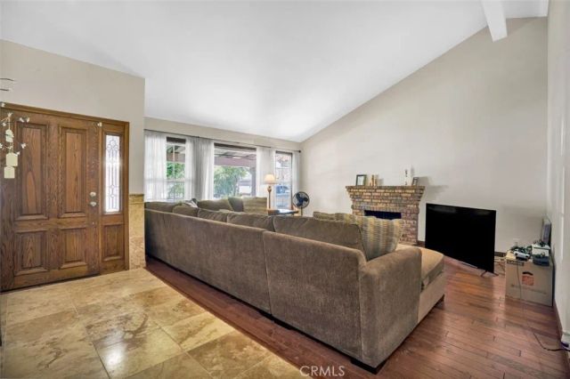 15442 Eiffel, Irvine, CA 92604