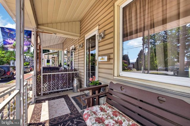 135 S WASHINGTON ST, Boyertown, PA 19512