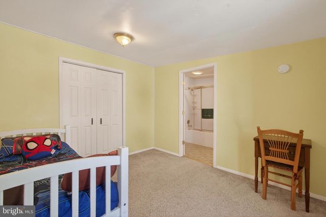 135 S WASHINGTON ST, Boyertown, PA 19512
