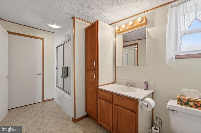 135 S WASHINGTON ST, Boyertown, PA 19512