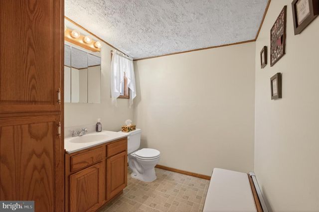 135 S WASHINGTON ST, Boyertown, PA 19512