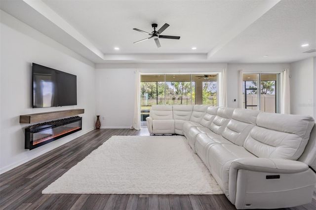 9405 IBIS GROVE BOULEVARD, Wesley Chapel, FL 33545