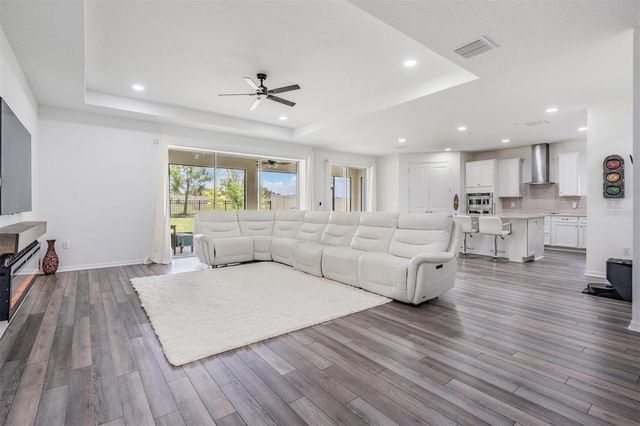 9405 IBIS GROVE BOULEVARD, Wesley Chapel, FL 33545